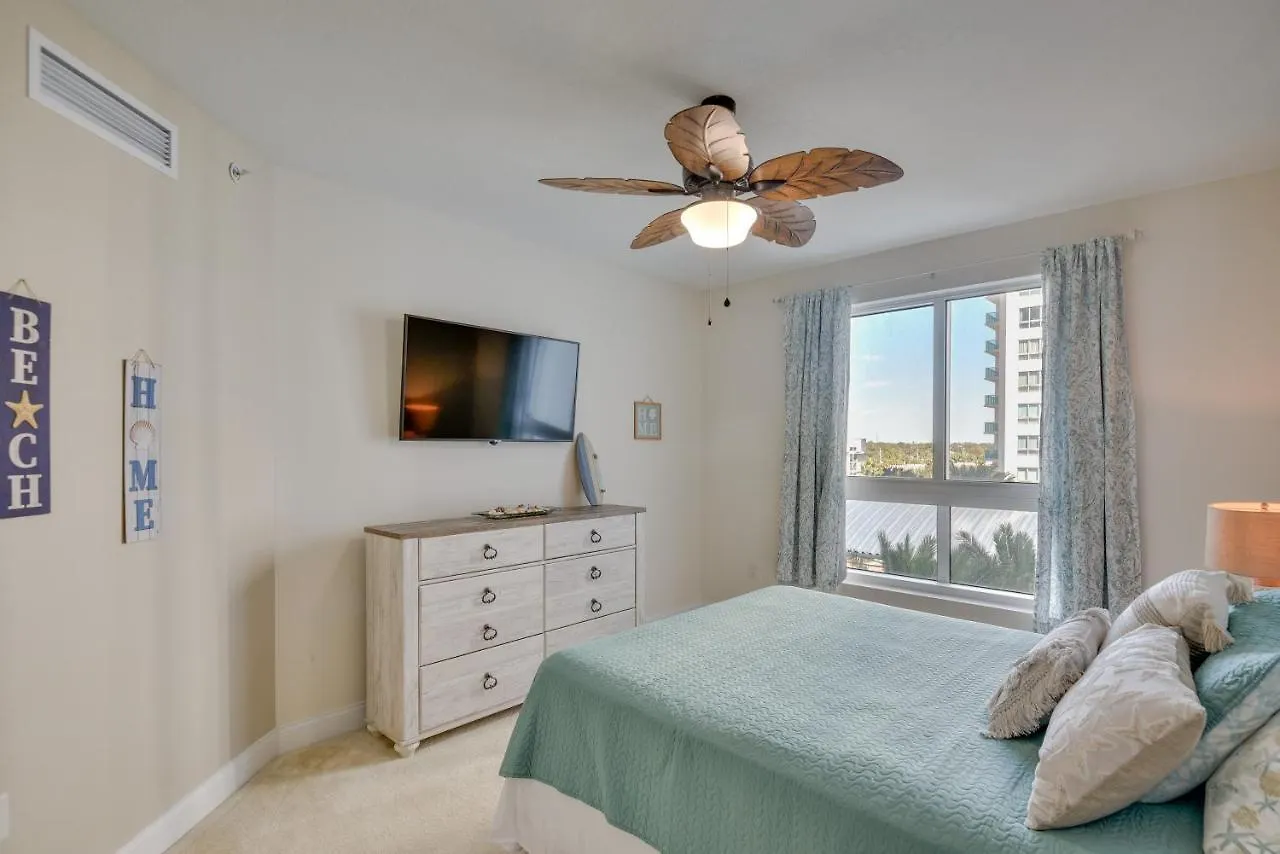 Luxe Resort Condo - 2 Mi To Daytona Beach! Holly Hill Apartment