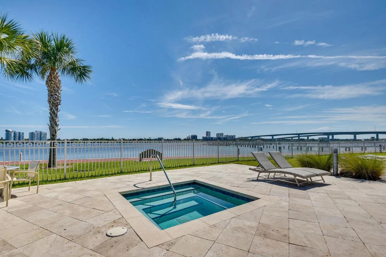 Luxe Resort Condo - 2 Mi To Daytona Beach! Holly Hill 0*,  United States